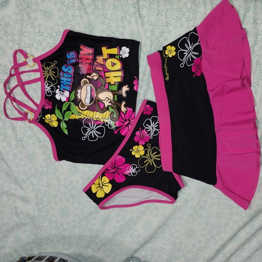 Girls swimsuit